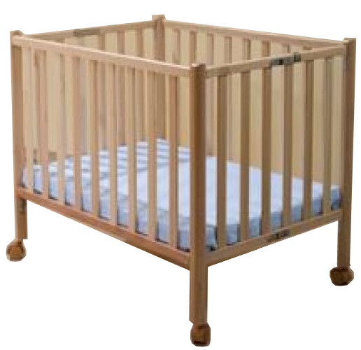מיטת תינוק מעץ (גמ