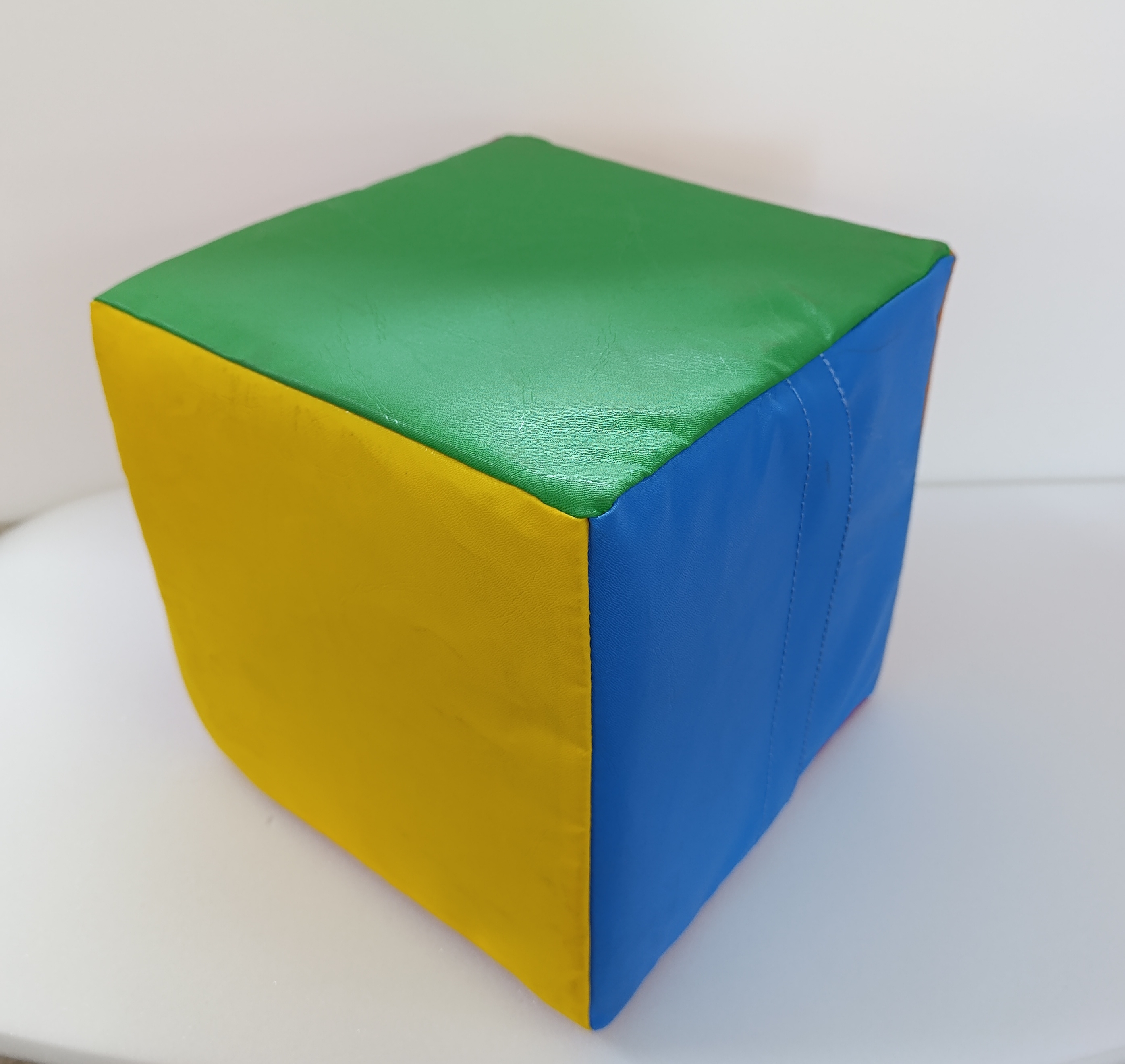 קובייה אינטראקטיבית מחליפת צבעים SJ - תמונה מספר 3