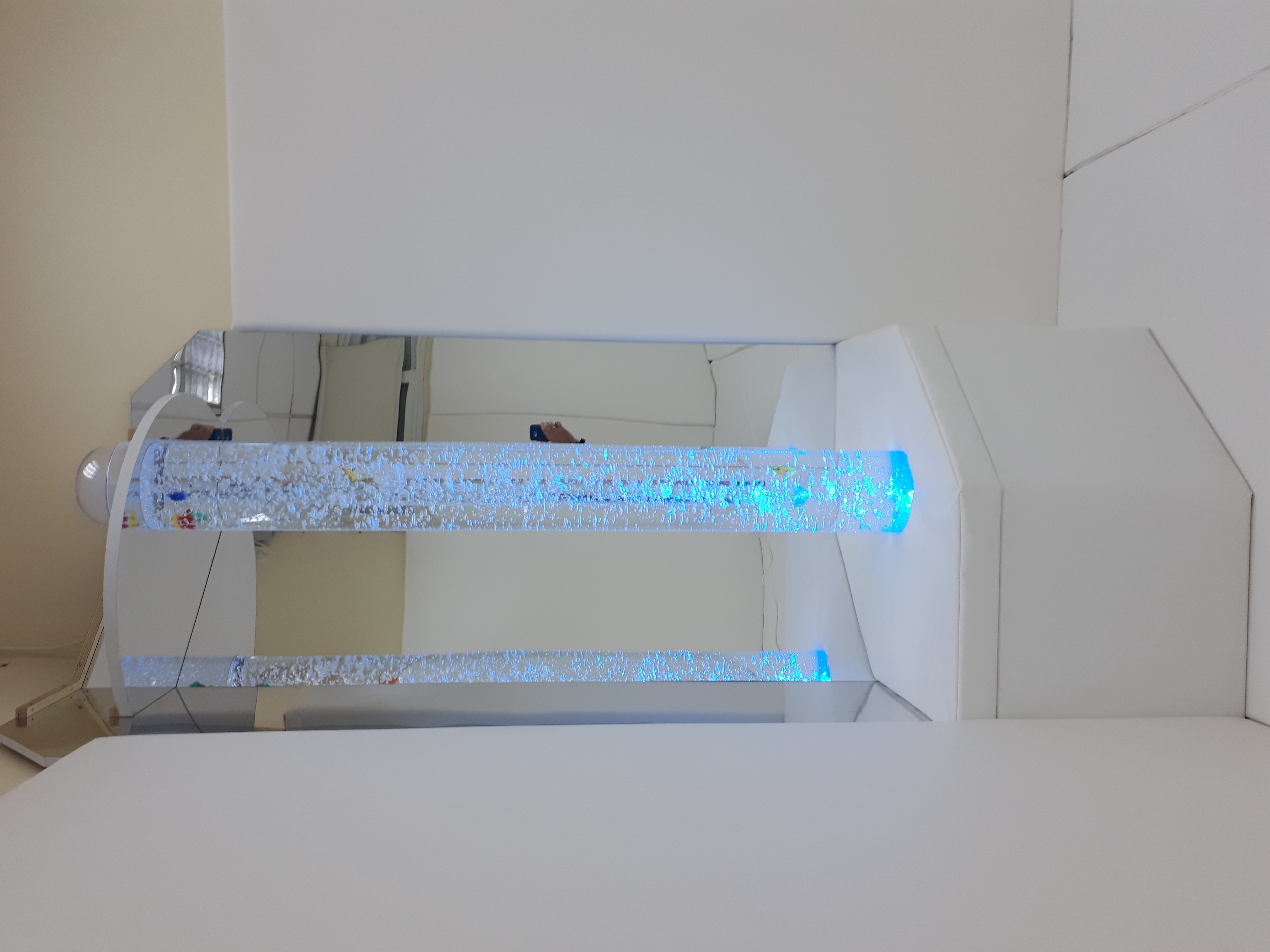 עמוד בועות אינטראקטיבי 1.95 מטר LED - תמונה מספר 3